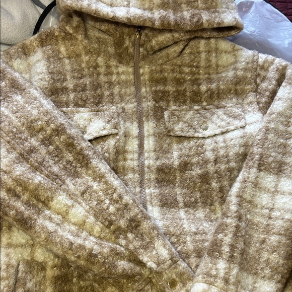 Weatherproof Women's Tan Plaid Teddy Jacket - Picture 4 of 7